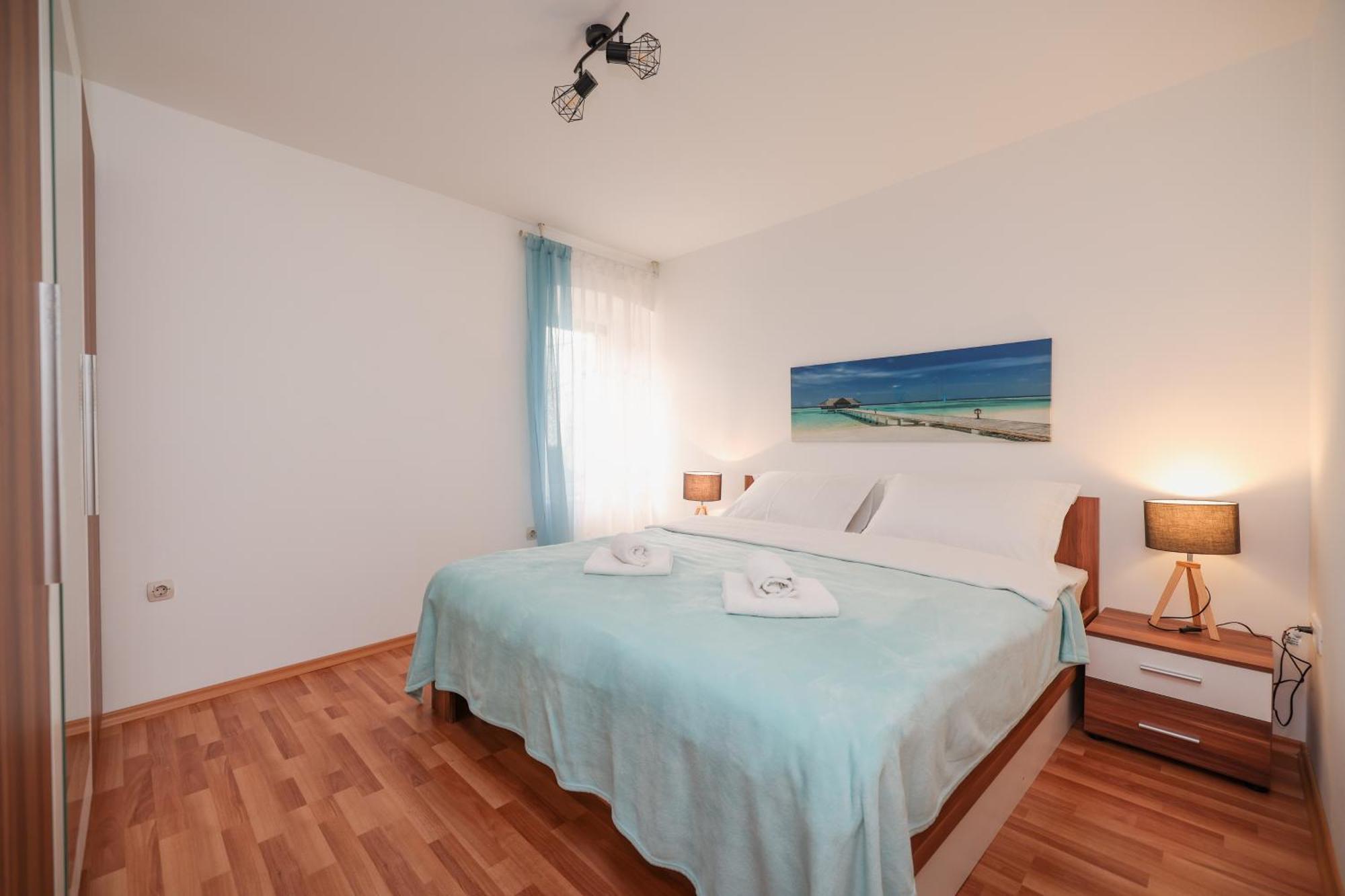 Viva - 2 Bedroom Apt In City Centar Zadar Exterior photo